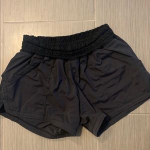 Lululemon shorts size 2
